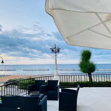Grand Michelacci Hotell