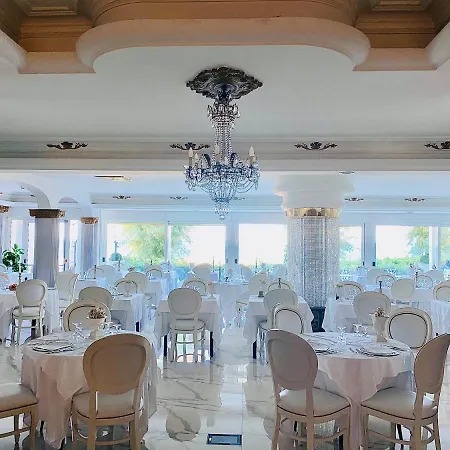 호텔 Grand Michelacci 4*