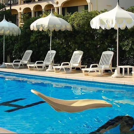 Hotell Grand Michelacci 4*