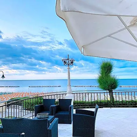 Grand Michelacci Hotel